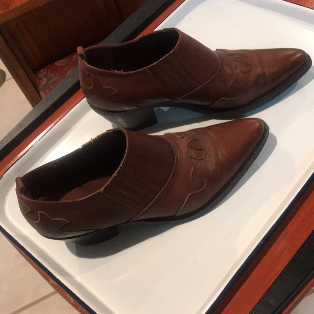 Covington Boot Shoes - Picture 2 of 16
